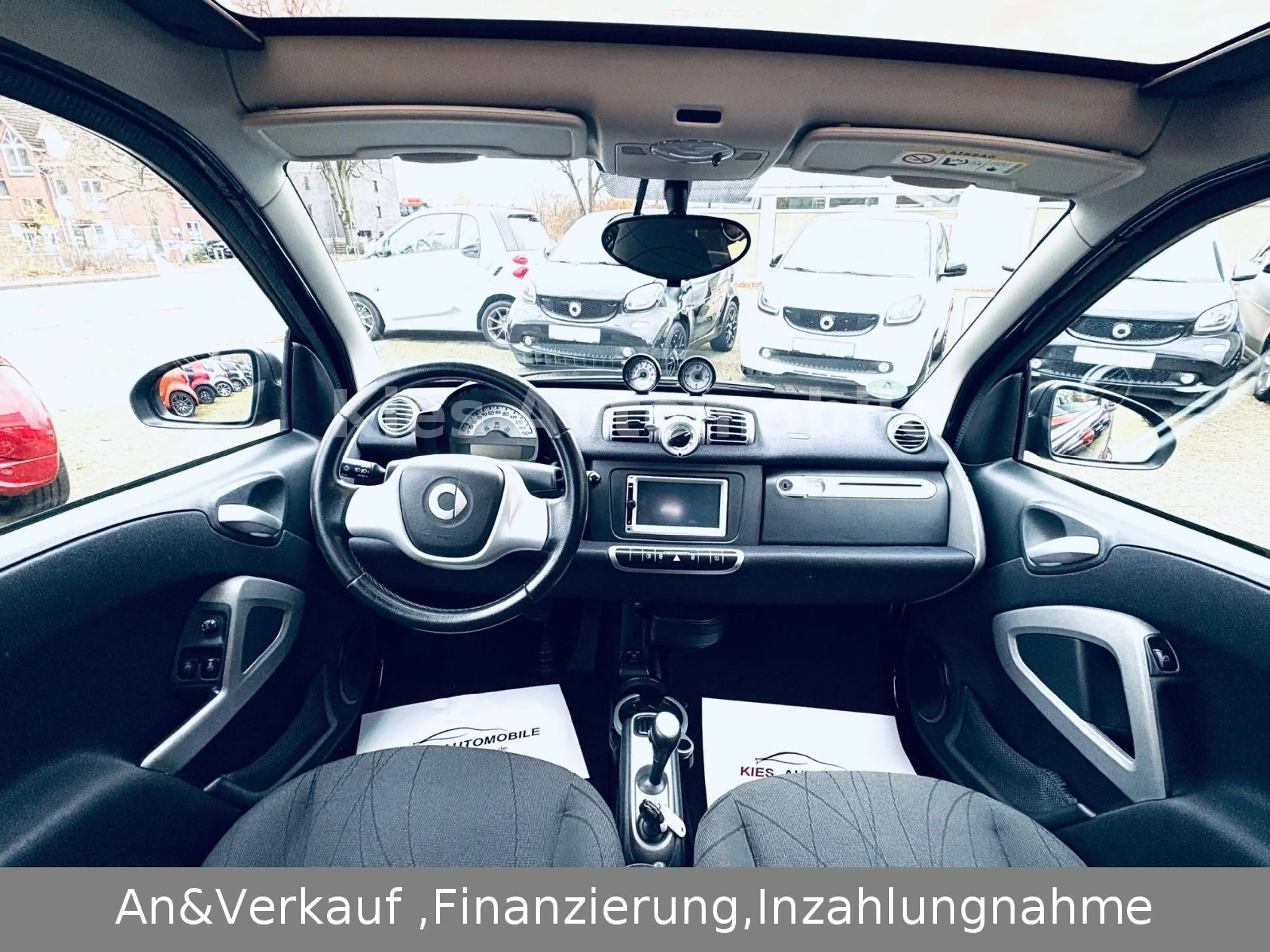 smart forTwo Passion 84Ps AUTOM/SERVO/NAVI/PANORAMA — photo 7