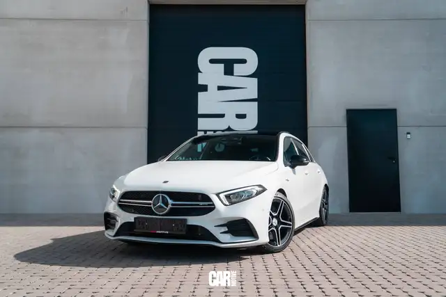 Mercedes-Benz A 35 AMG 4-Matic / PANO / BURMESTER / NIGHT PACK / MULTIBEAM LED / CARPLAY