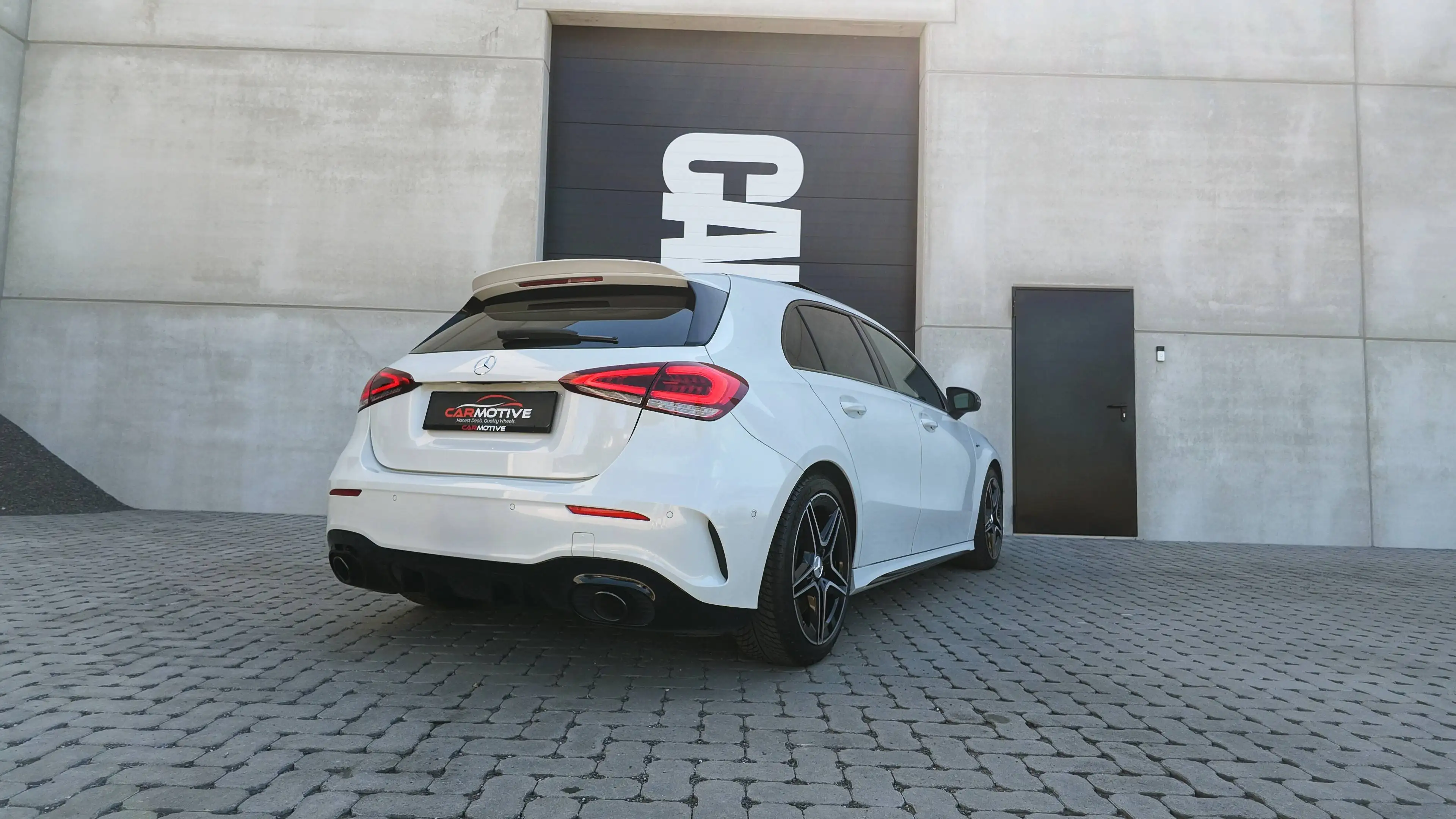 Mercedes-Benz A 35 AMG 4-Matic / PANO / BURMESTER / NIGHT PACK / MULTIBEAM LED / CARPLAY — photo 5