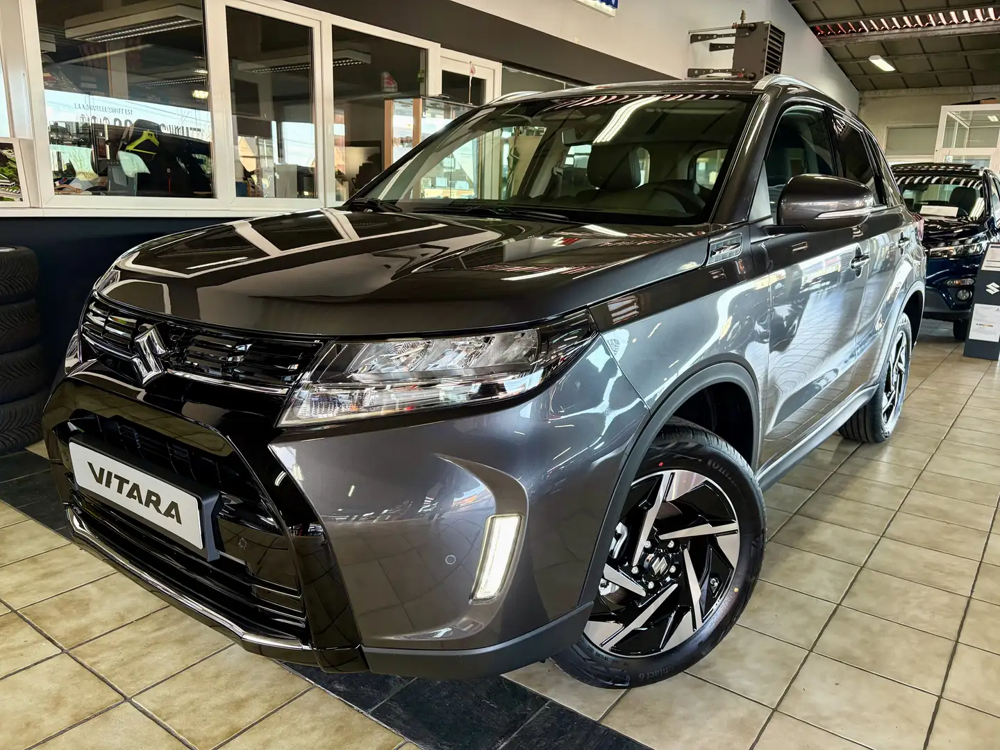 Suzuki Vitara 1.4 Turbo MHEV 48V GLX / NEUVE - GARANTIE 7 ANS Grijs - 1