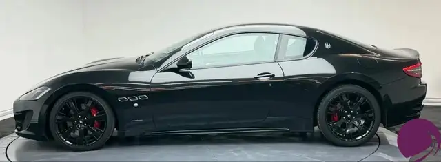 Maserati Granturismo view 4