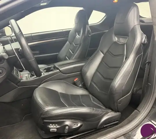 Maserati Granturismo view 9
