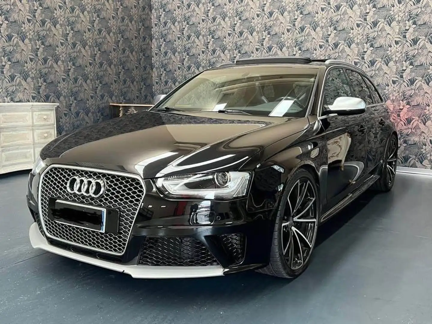Audi RS4 Audi RS4 Avant 4.2TFSI Quattro Zwart - 2