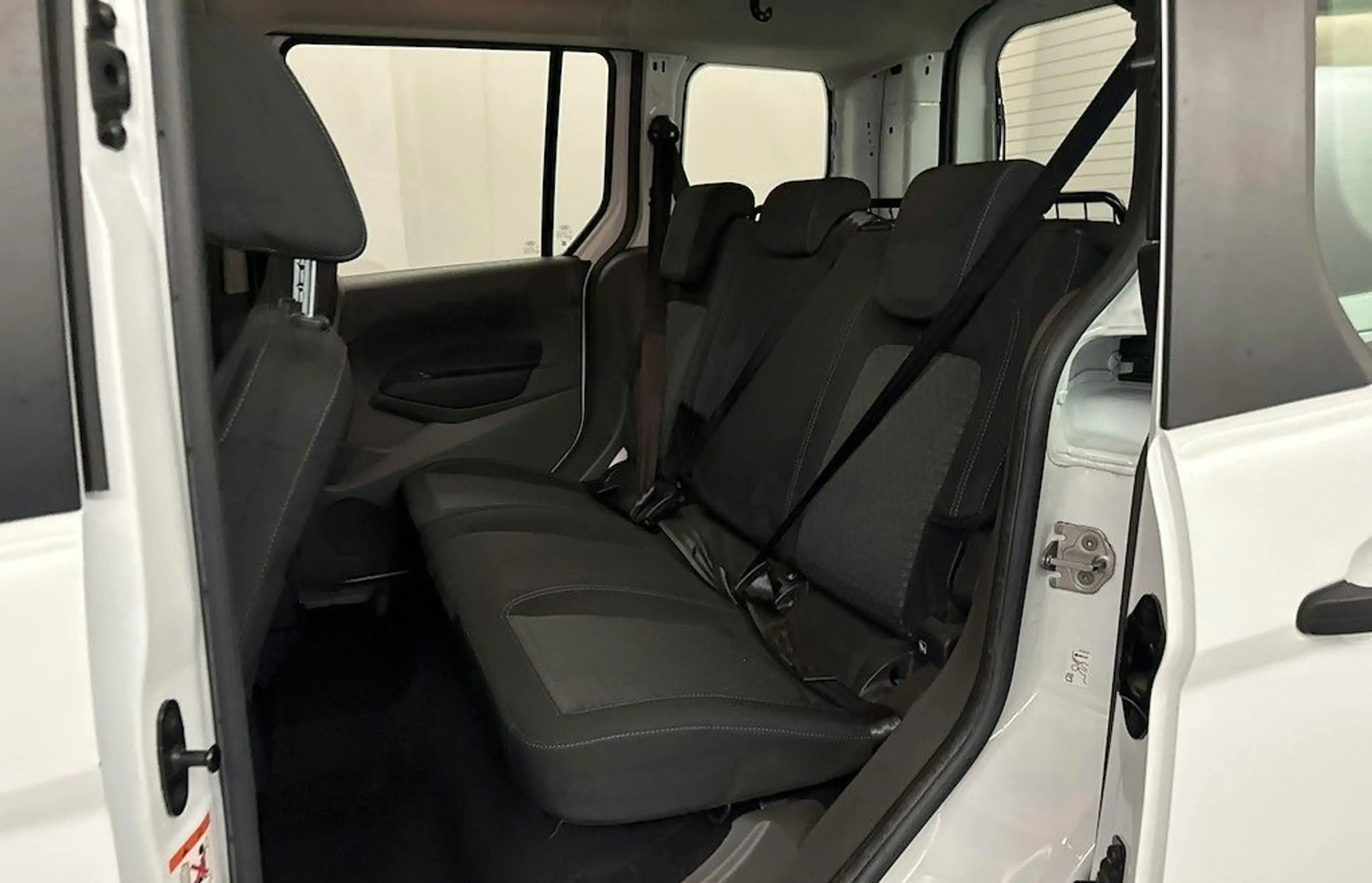 Ford Tourneo Connect # L 2 Automatik — photo 6