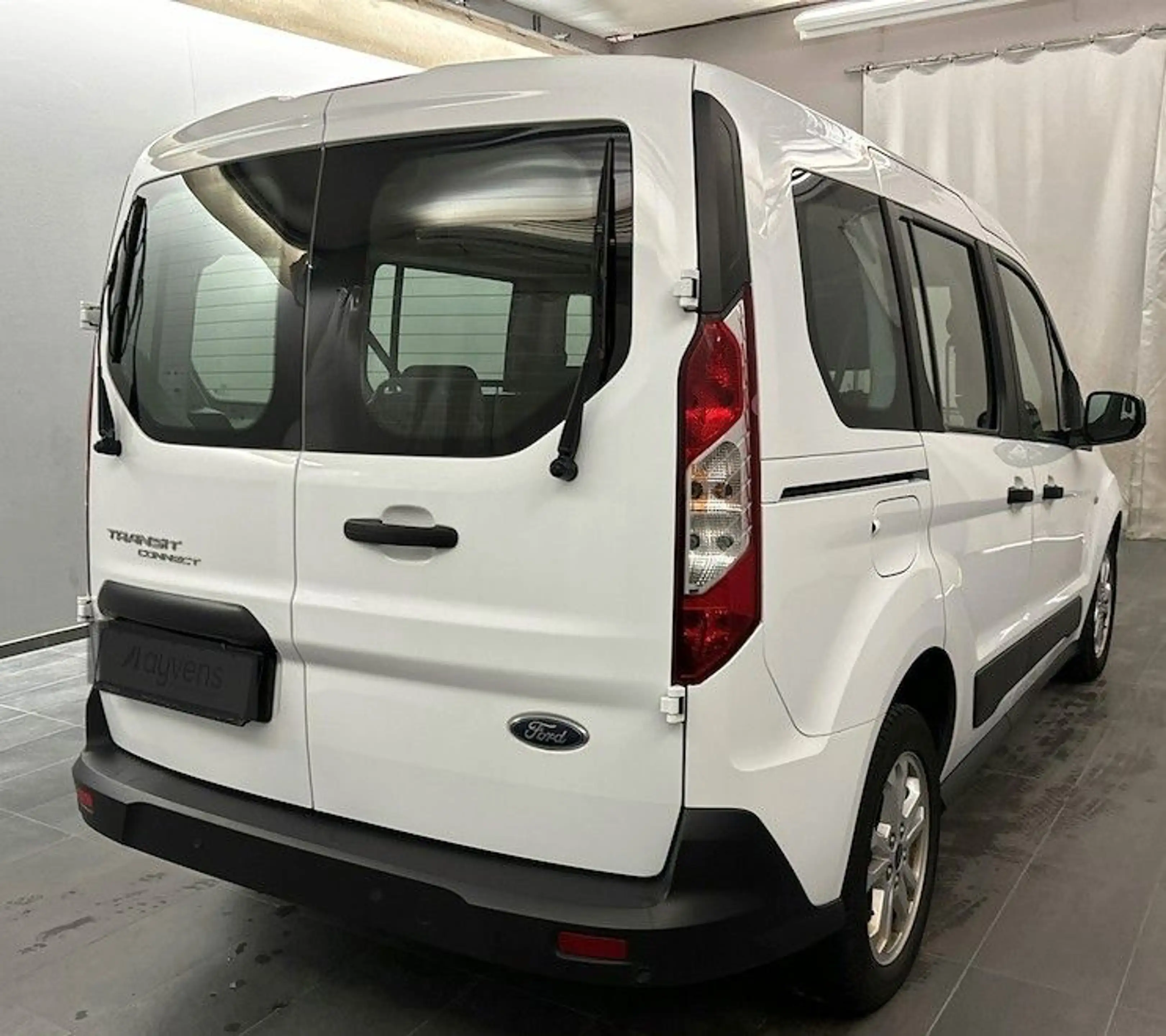Ford Tourneo Connect # L 2 Automatik — photo 4