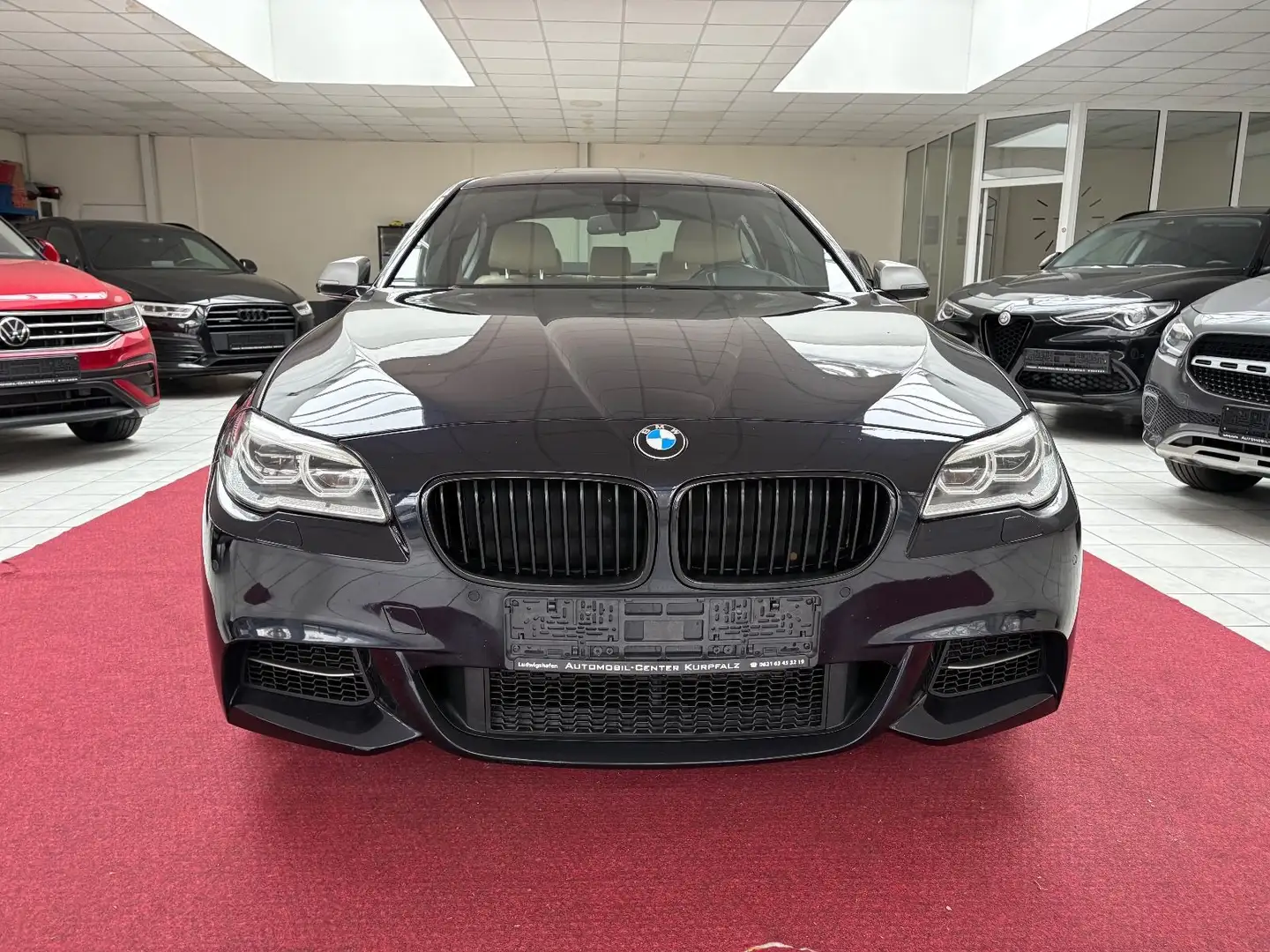 BMW 550 d xDriveNAVI+LEDER+LED+HUD+H&K+KAM+GSD+SOFT Schwarz - 2