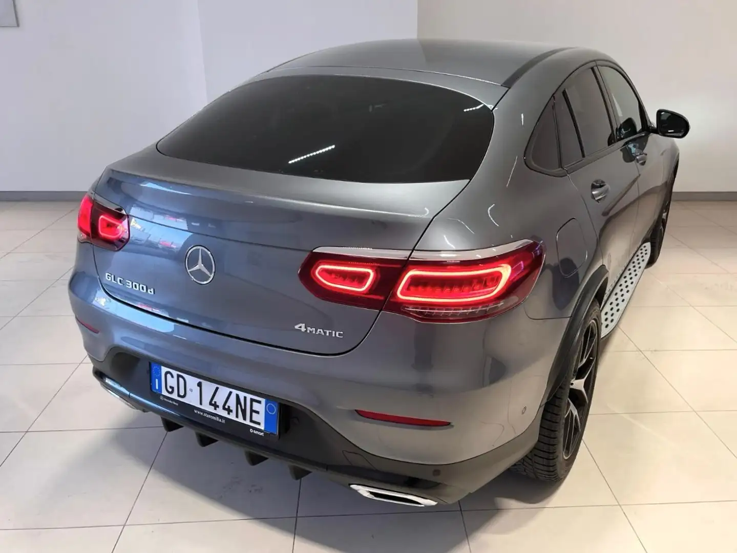 Mercedes-Benz GLC 300 d 4Matic Coupé Premium Grigio - 2