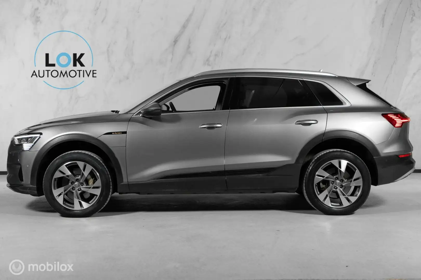 Audi e-tron e-tron 55 quattro advanced Pro Line Plus 95 kWh Gris - 2