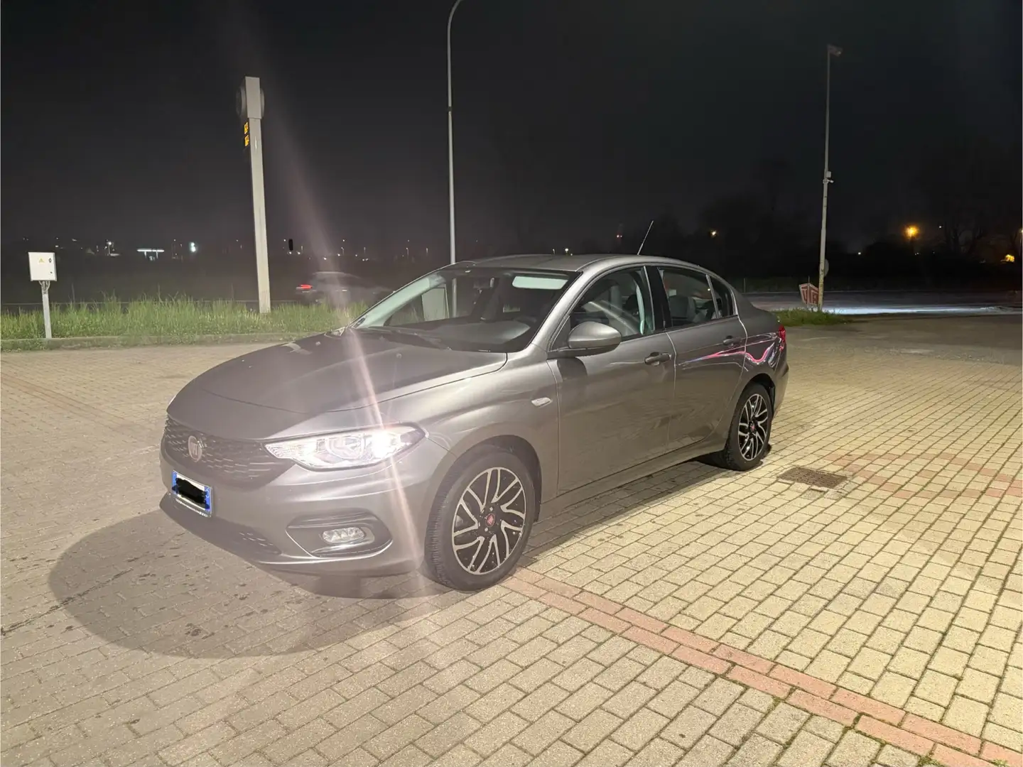 Fiat Tipo 1,6 multjet 120cv Peneuto anche con moto o scoter - 1