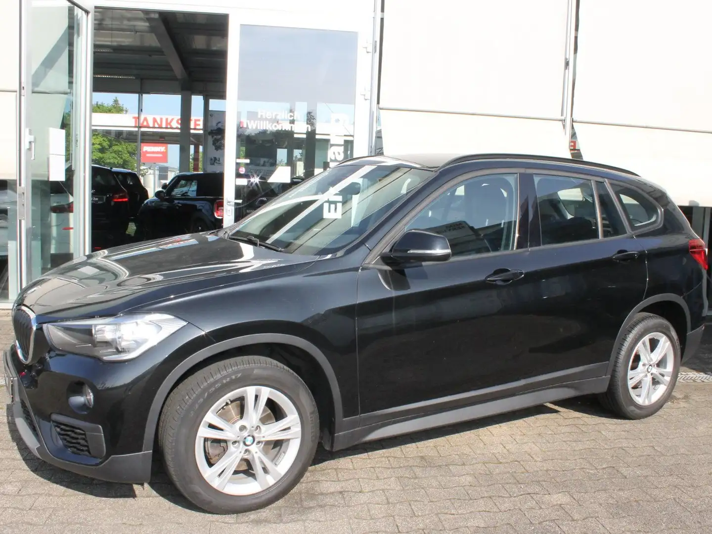 BMW X1 sDrive 18 i Advantage Noir - 2