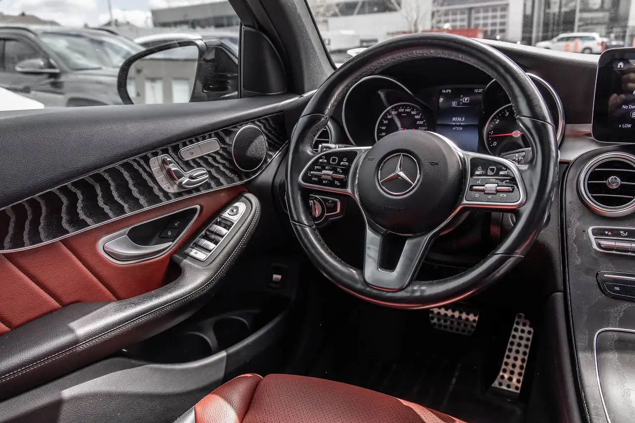 Mercedes-Benz GLC снимка Mercedes-Benz GLC