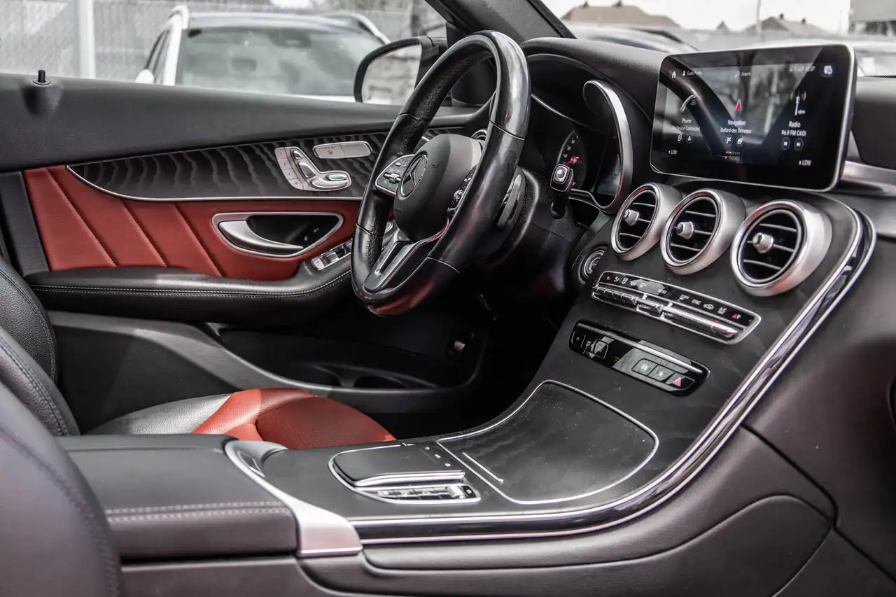 Mercedes-Benz GLC снимка Mercedes-Benz GLC