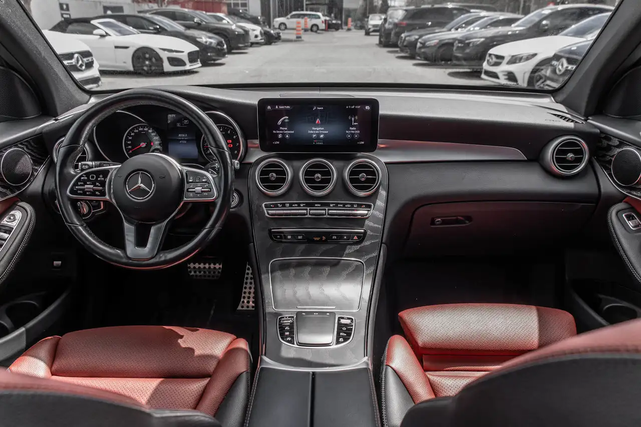 Mercedes-Benz GLC снимка Mercedes-Benz GLC