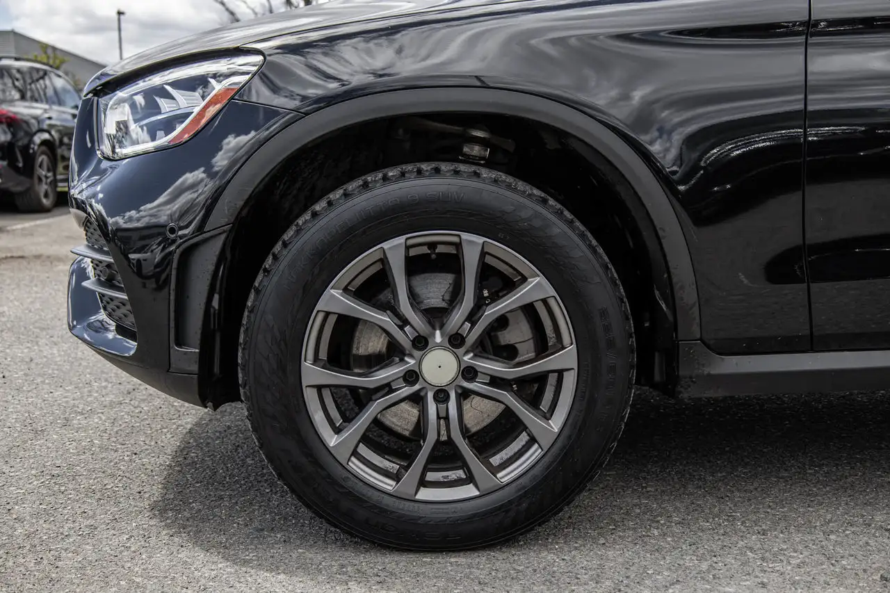Mercedes-Benz GLC снимка Mercedes-Benz GLC