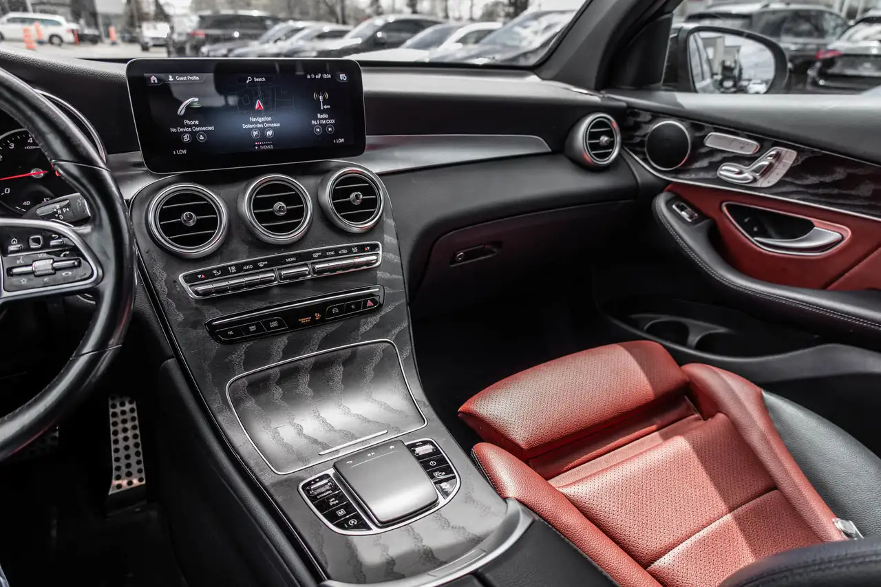 Mercedes-Benz GLC снимка Mercedes-Benz GLC