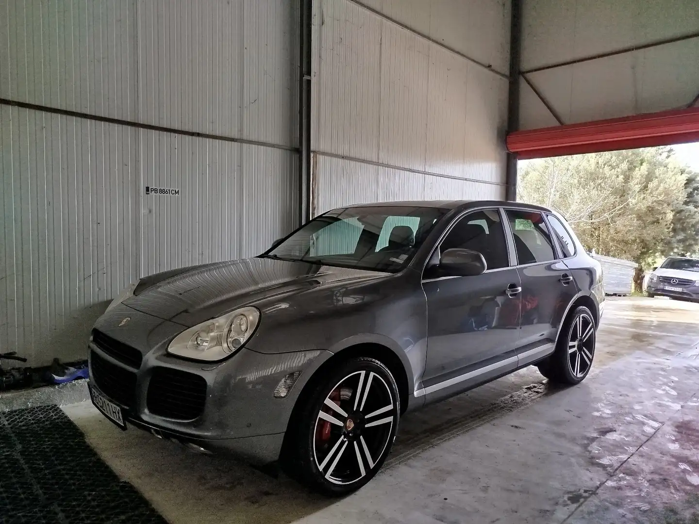 Porsche Cayenne Turbo - 2