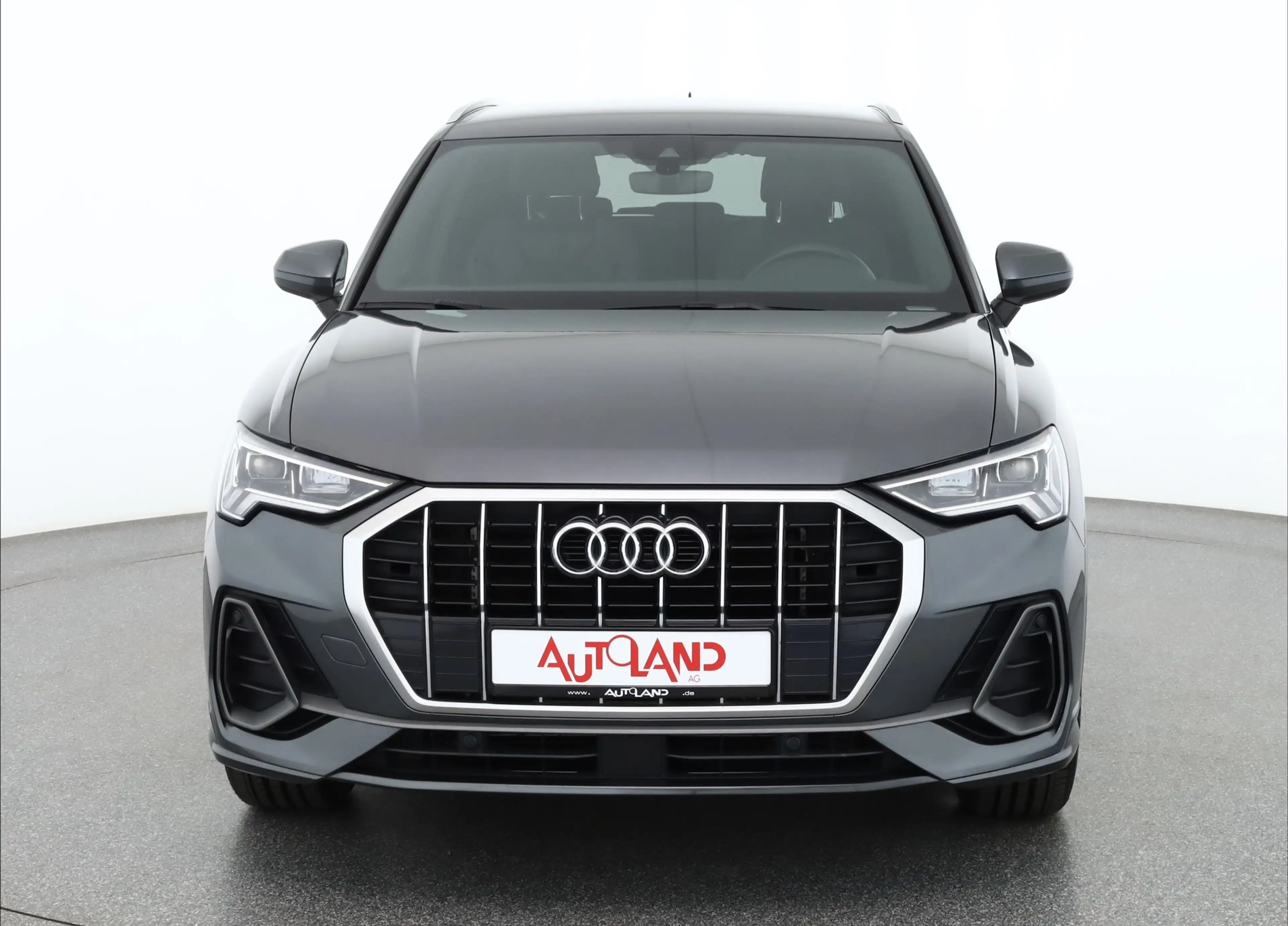 Audi Q3 35 TFSI S-Tronic S-Line LED Sitzheizung AHK — photo 8