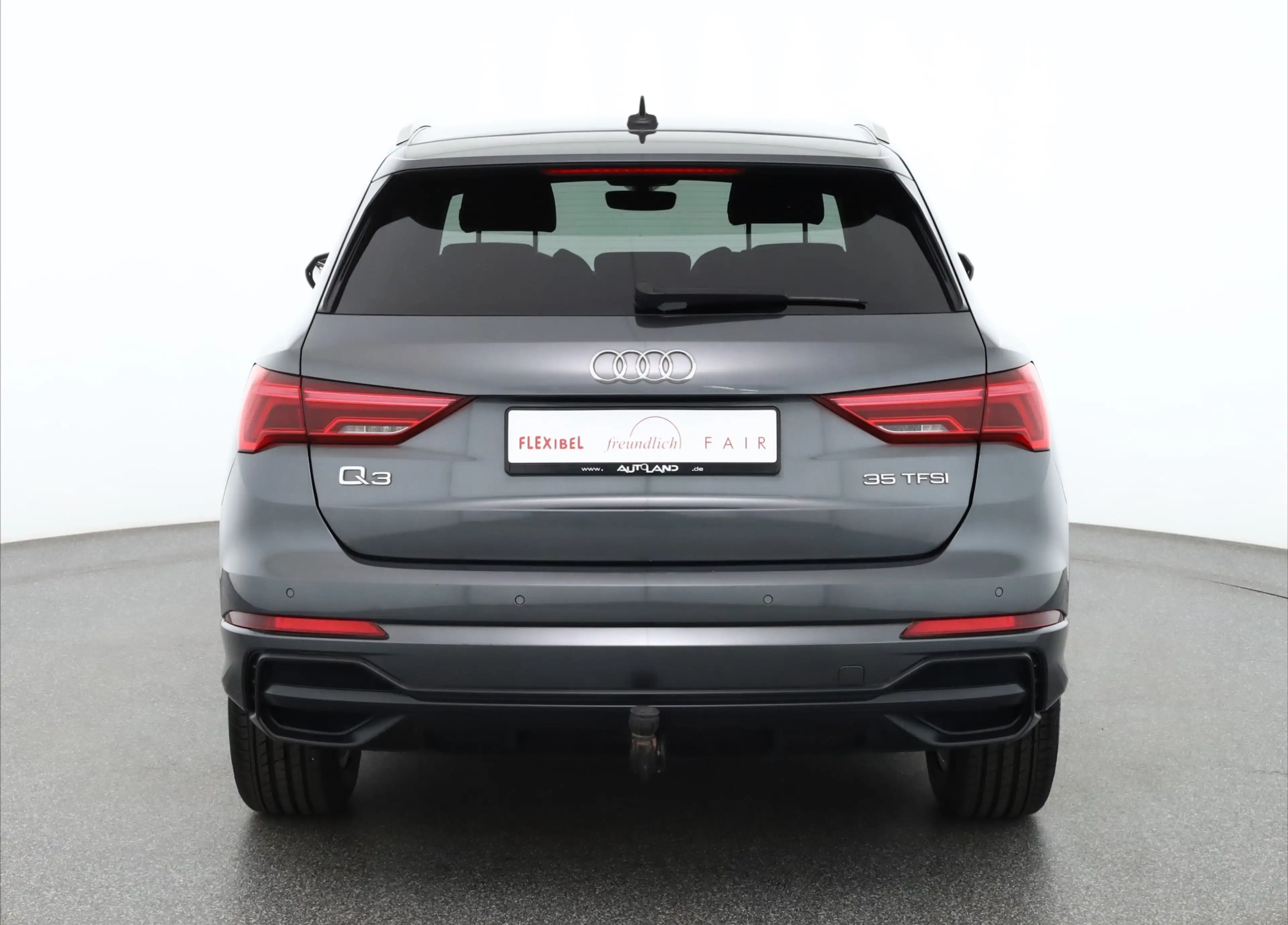 Audi Q3 35 TFSI S-Tronic S-Line LED Sitzheizung AHK — photo 4
