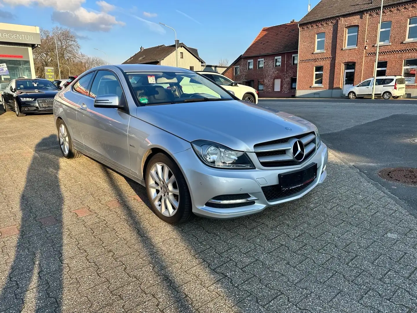 Mercedes-Benz C 180 Coupe CGI 1.HAND Sportpaket PDC Tempo Alus Silber - 2