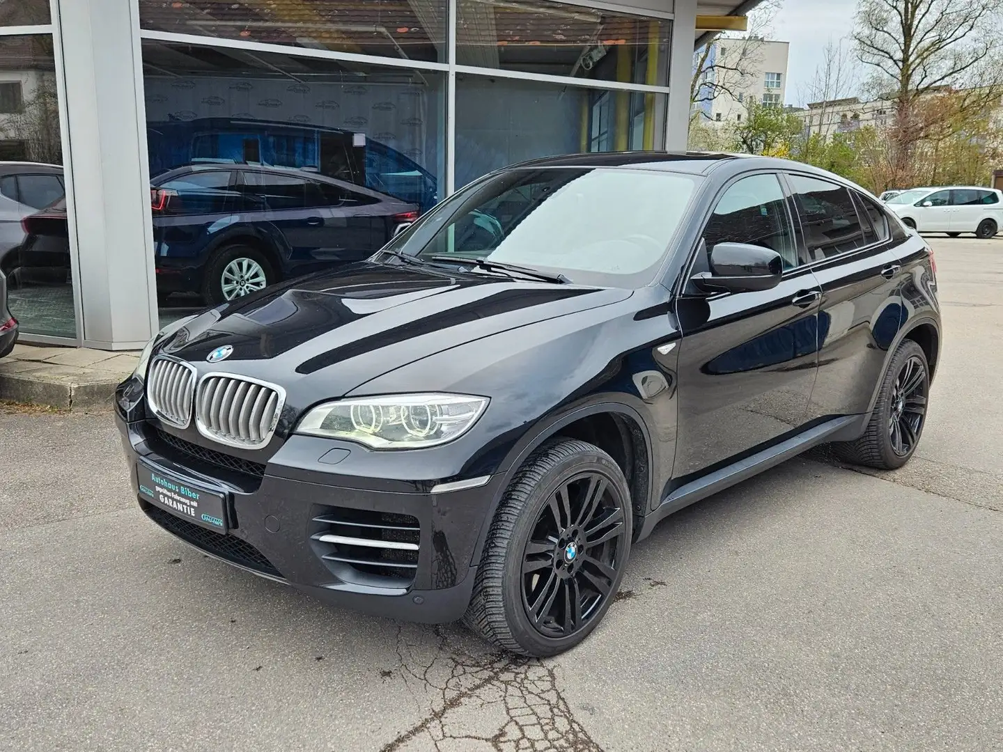 BMW X6 M D gepflegt mit top Ausstattung Black - 1