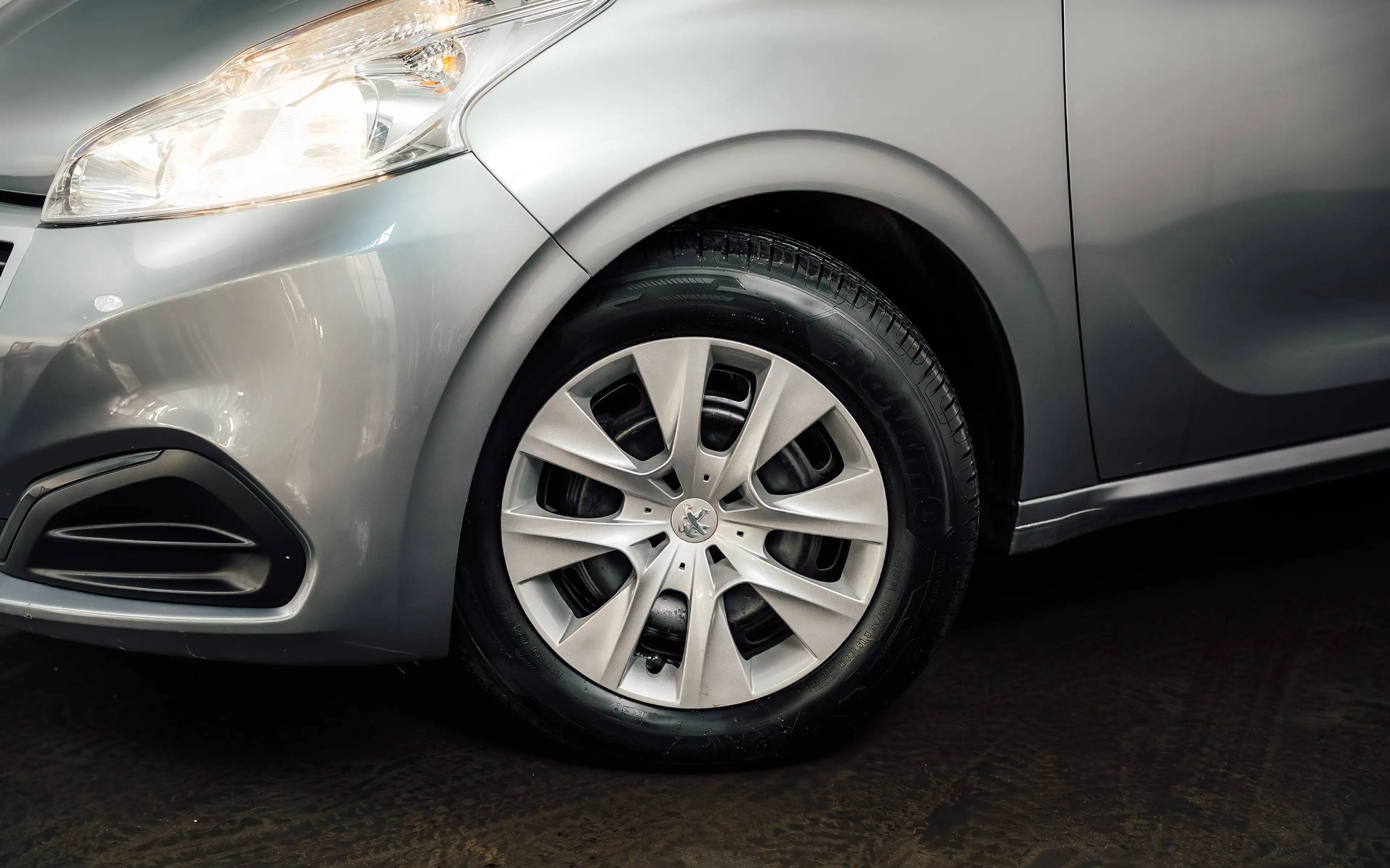 Peugeot 208 208 1.2i S — photo 7