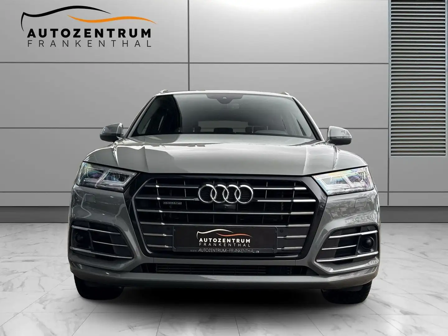 Audi Q5 55 TFSI e quattro S-LINE ACC KEYLESS Grau - 2