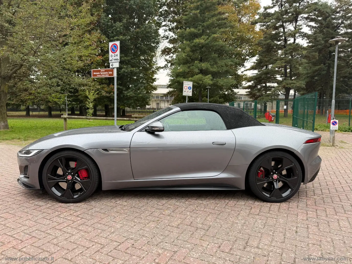 Jaguar F-Type 2.0 aut. Convertibile R-Dynamic Schwarz - 2