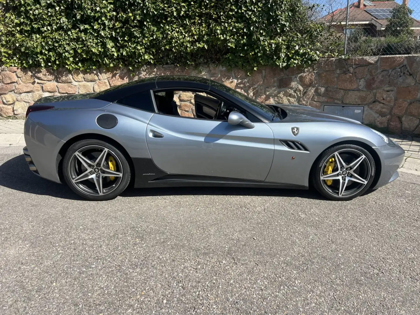Ferrari California Grau - 1