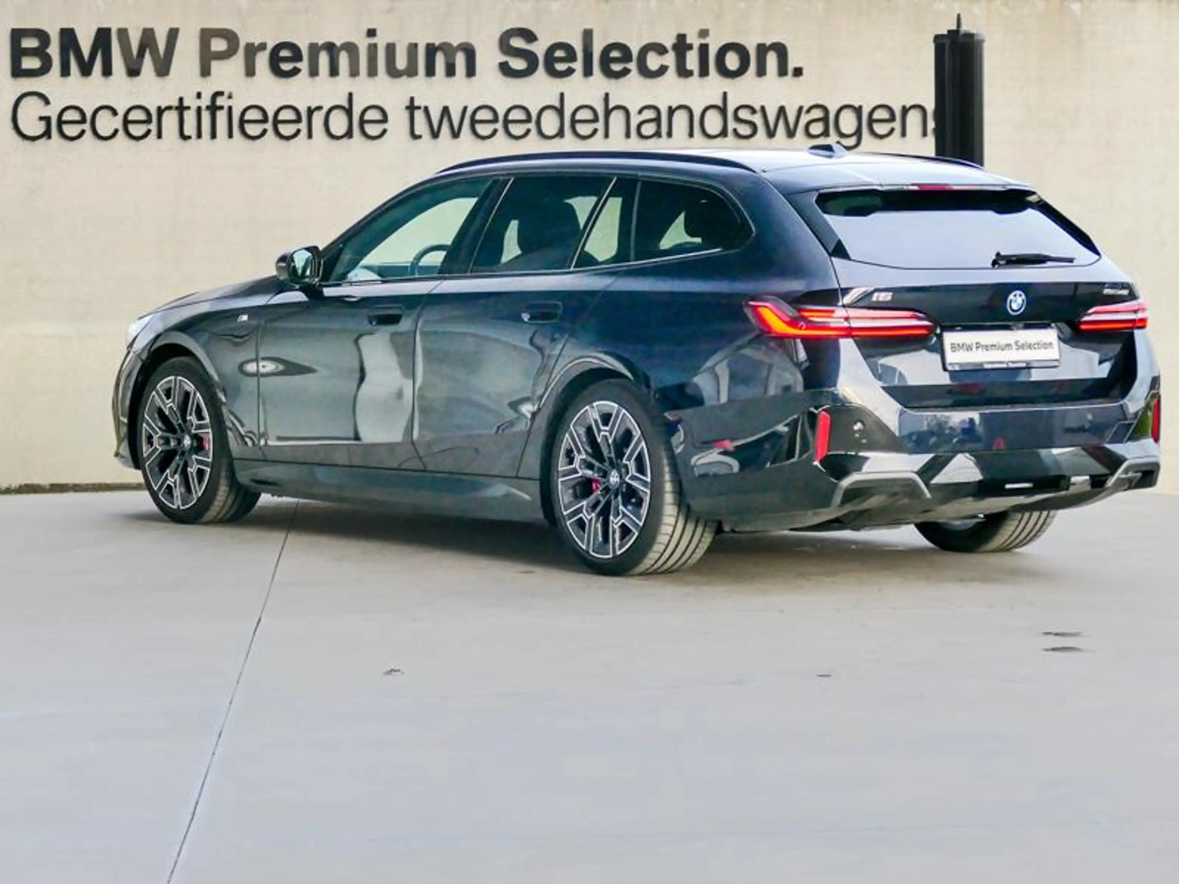 BMW i5 eDrive40 Touring M Sport PRO | PANO | — photo 5