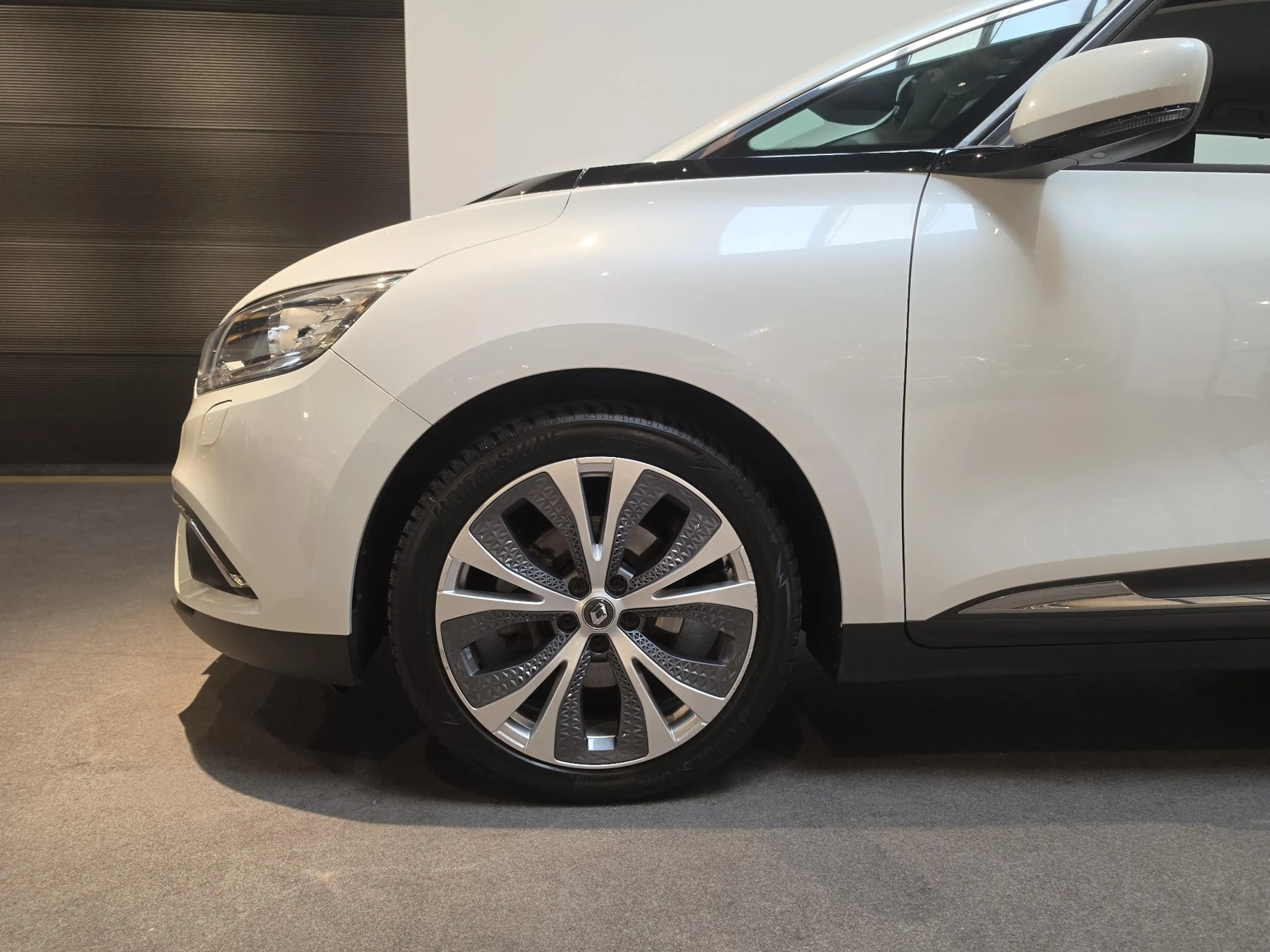 Renault Grand Scenic 1.2 TCe Intens 7p. Stoelverwarming - Stoelmassage — photo 9