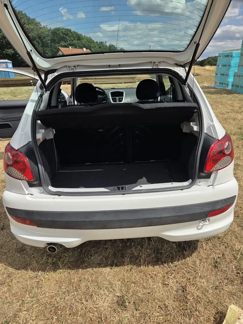 Peugeot 206 206  Edition Plus 1,1 Edition Plus Weiß - 1