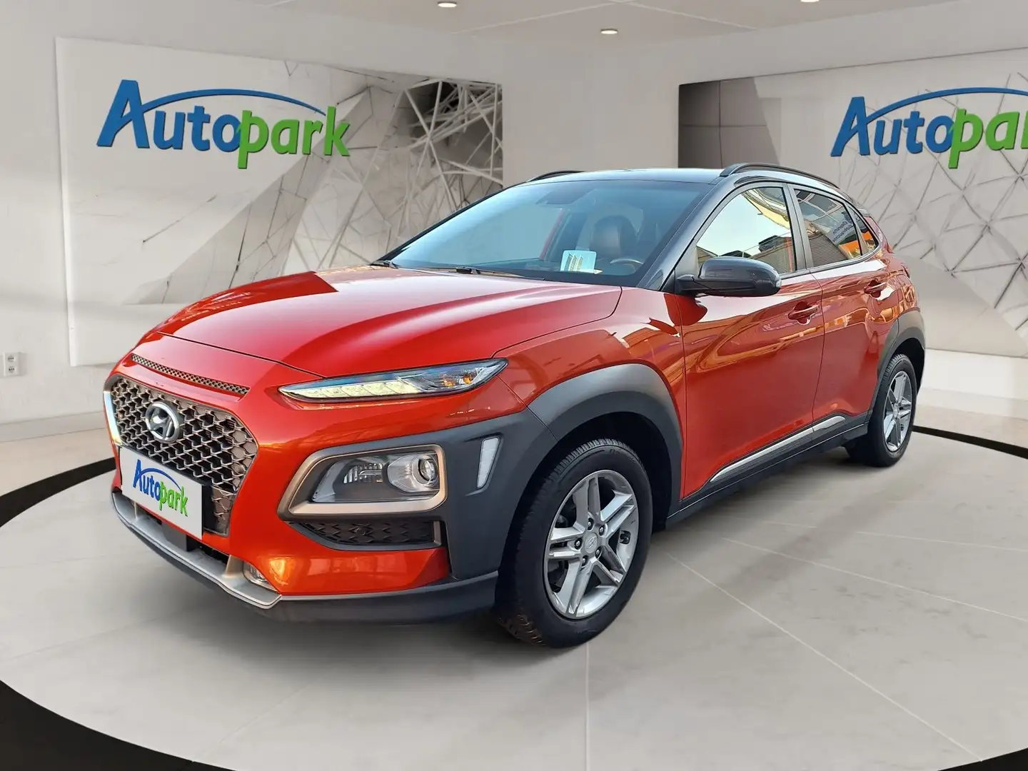 Hyundai KONA 1,6 T-GDI Style 4WD Orange - 1