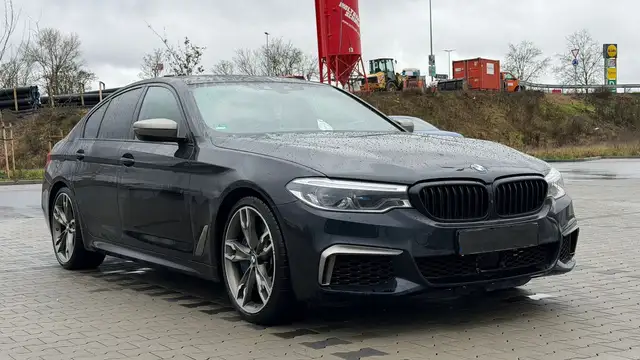 BMW M550 M550 i xDrives Scheckheft
