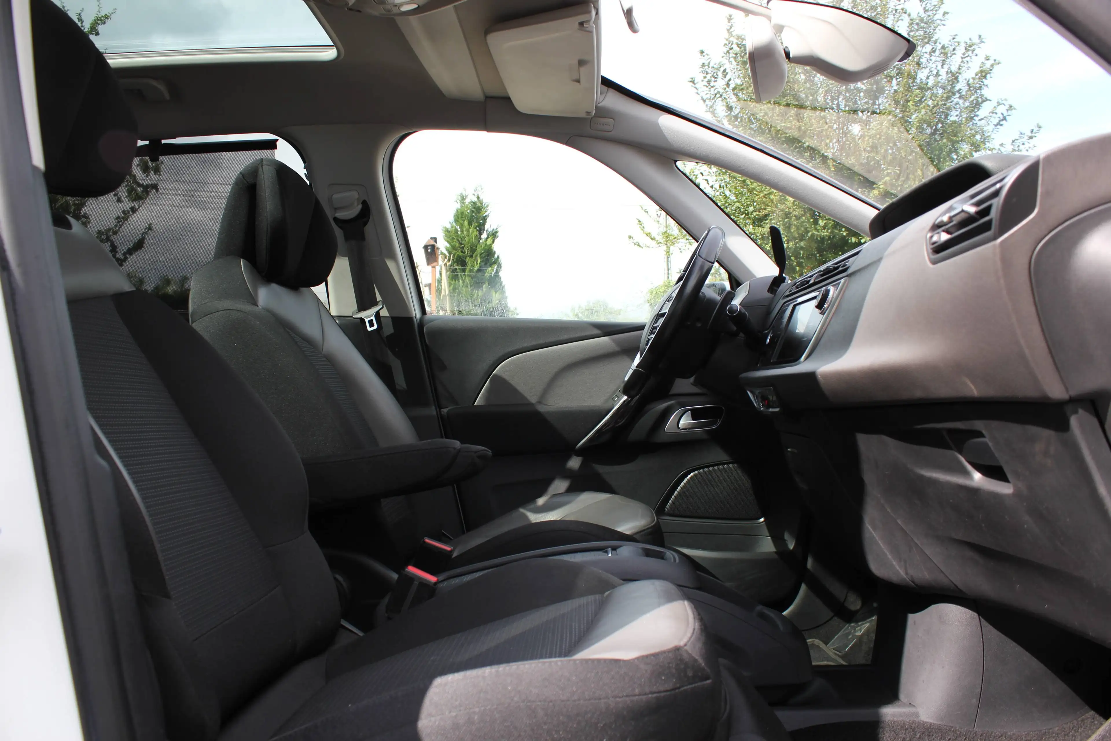 Citroen Grand C4 SpaceTourer Exclusive-PANORAMA-KLIMA-KAMERA-7 SITZER — photo 12