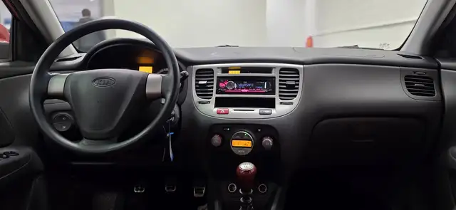 Kia Rio view 12