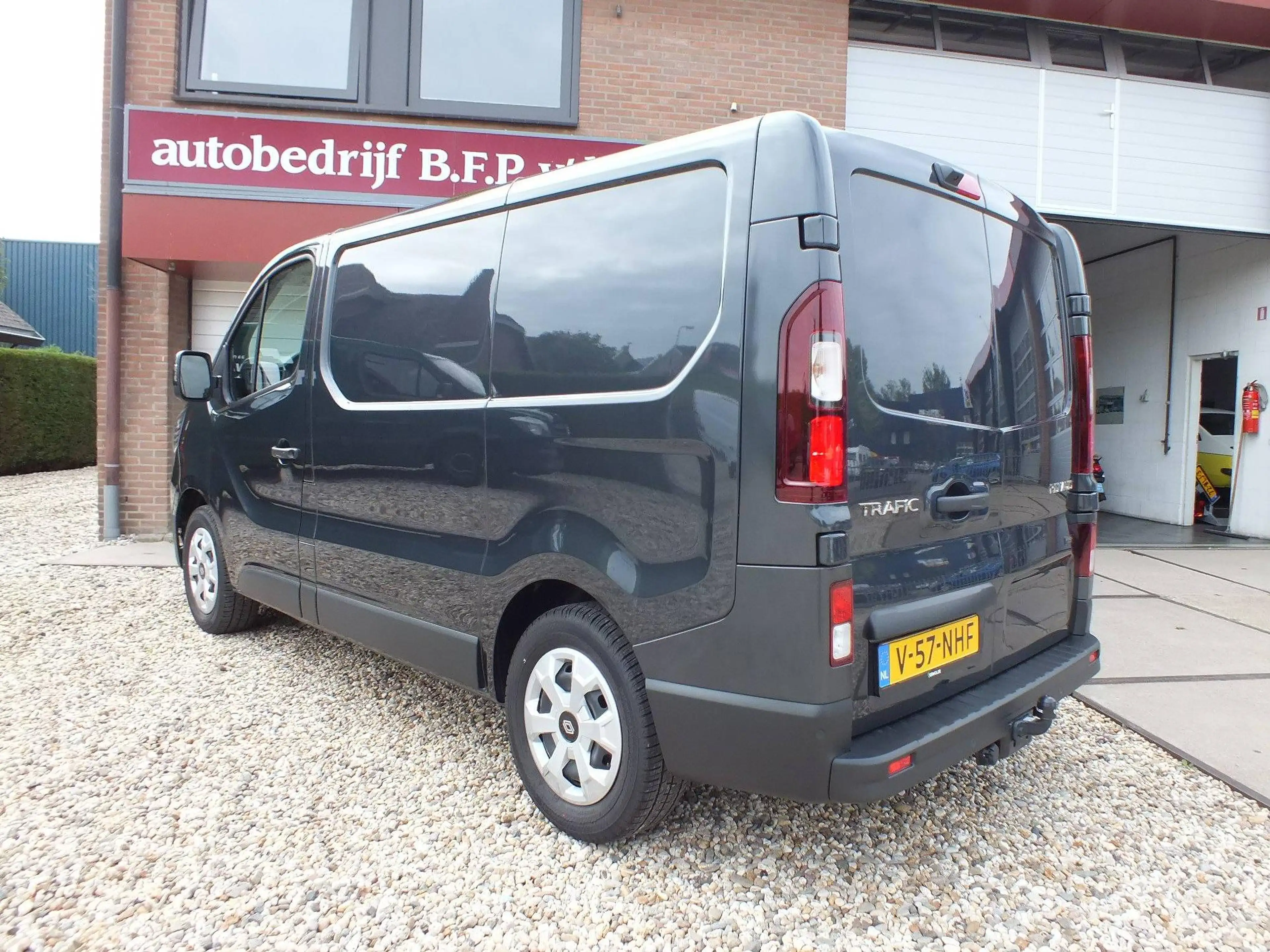 Renault Trafic T29 L1H1 Adv.52 kWh — photo 4