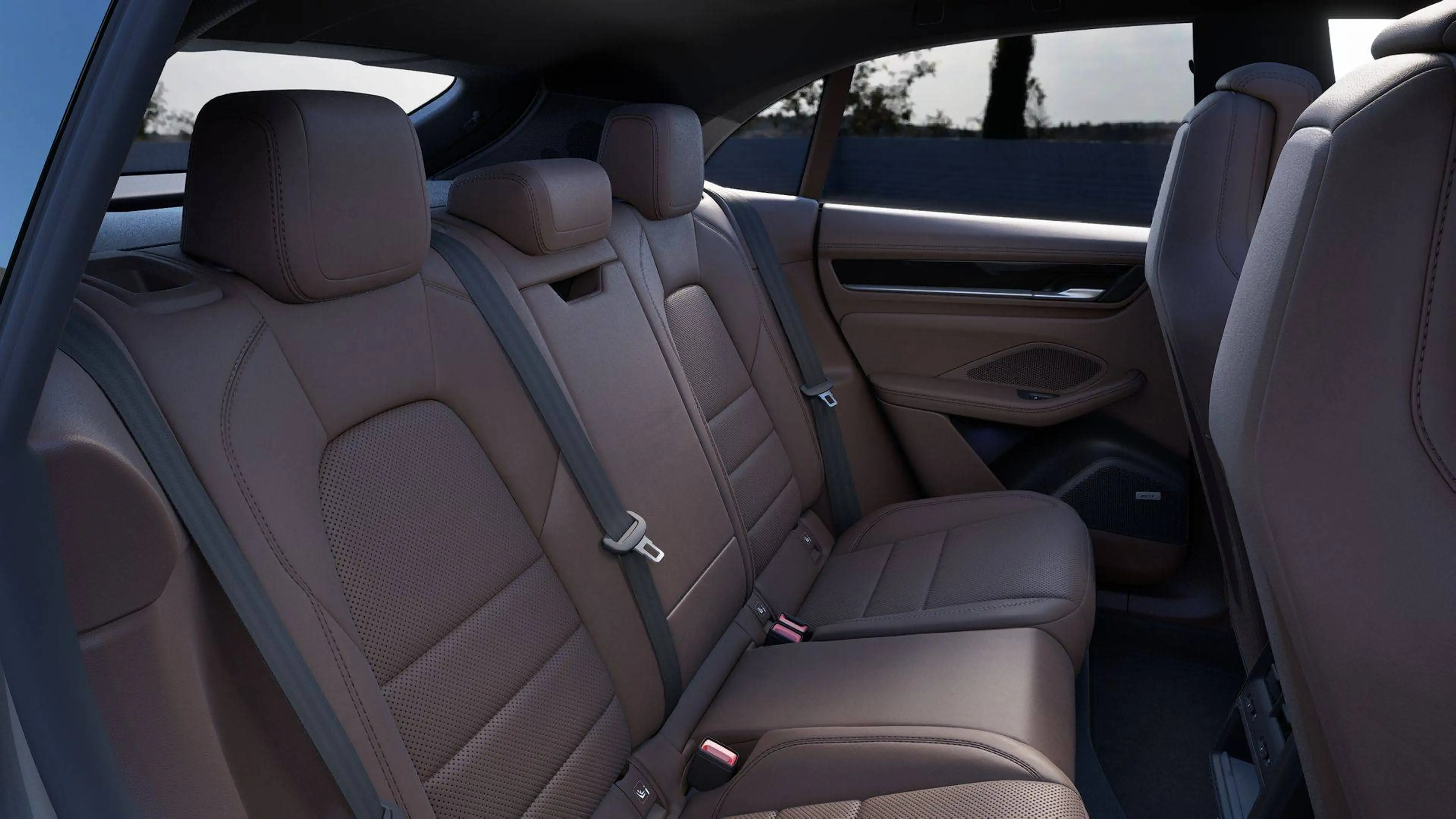 Porsche Macan 4S EV/Aventurine Green-Truffle Brown/Pano/BOSE/22"/Innodrive/Sport Chrono/Top! — photo 11