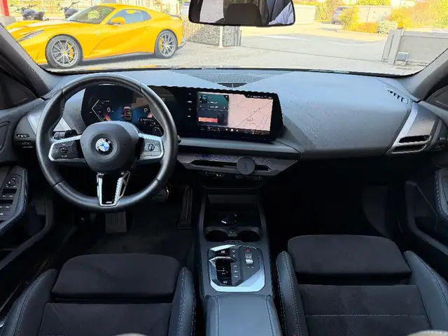 BMW 1 Series view 12