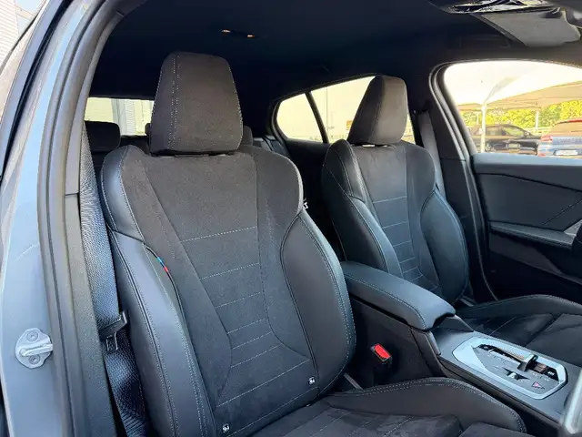 BMW 1 Series view 14