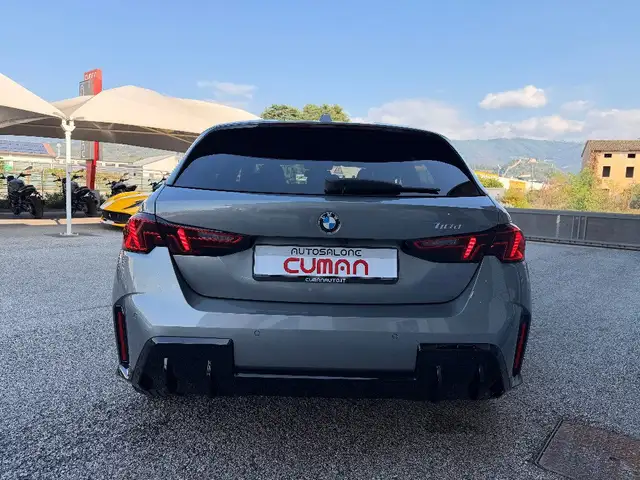 BMW 1 Series view 7