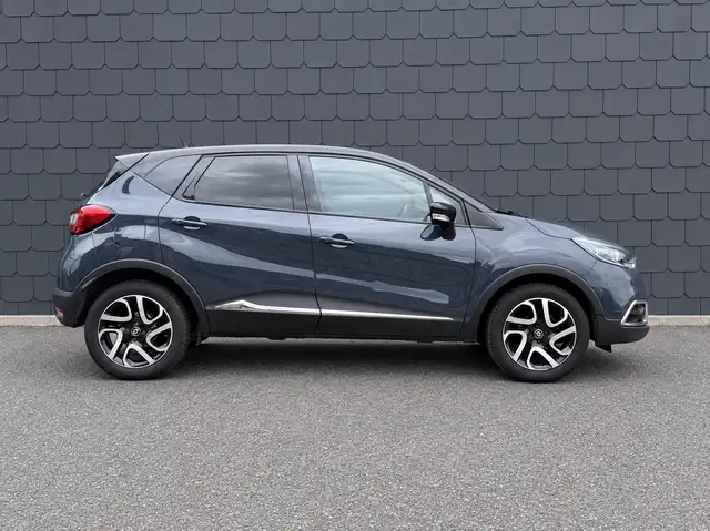 Renault Captur view 2
