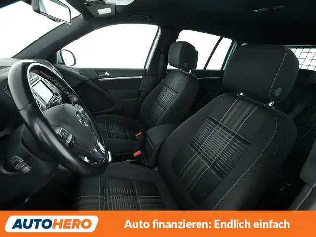 Volkswagen Tiguan view 10