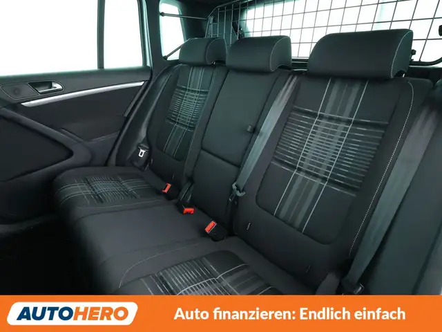 Volkswagen Tiguan view 14