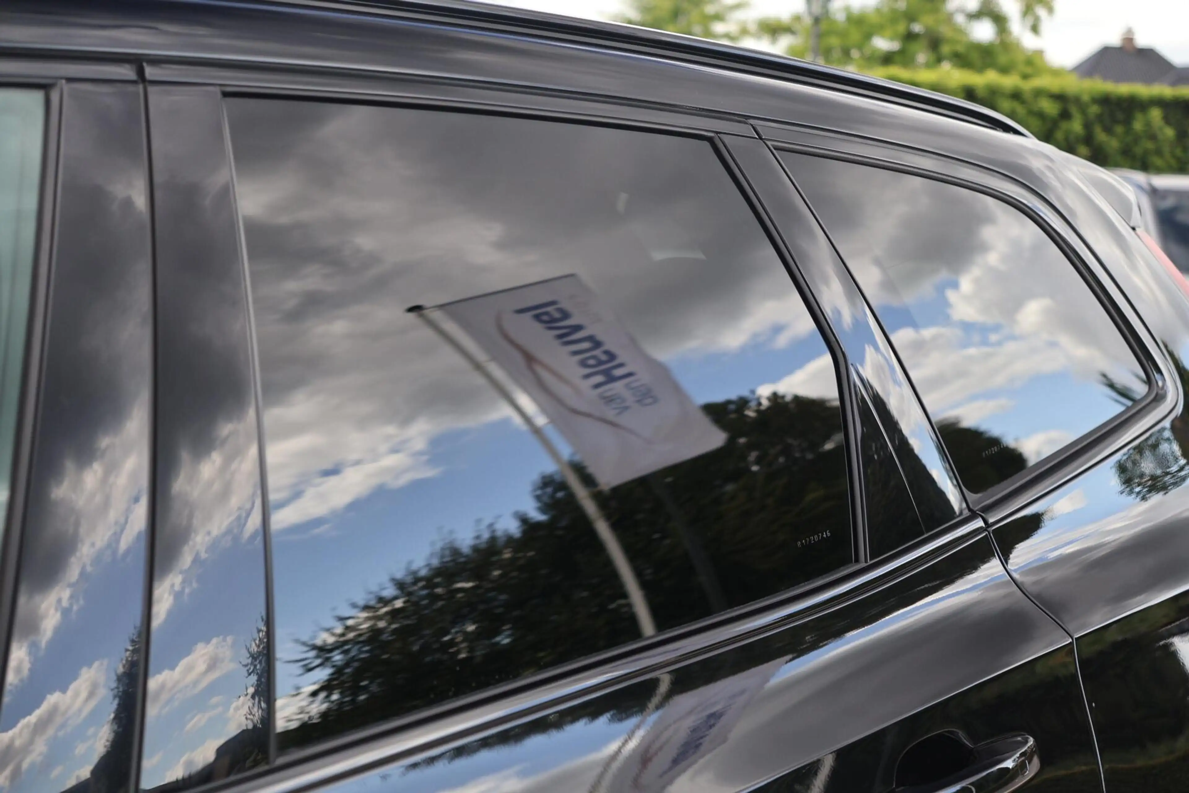 Volvo XC60 T6 Recharge AWD Plus Dark | Stoelverwarming | Park — photo 10