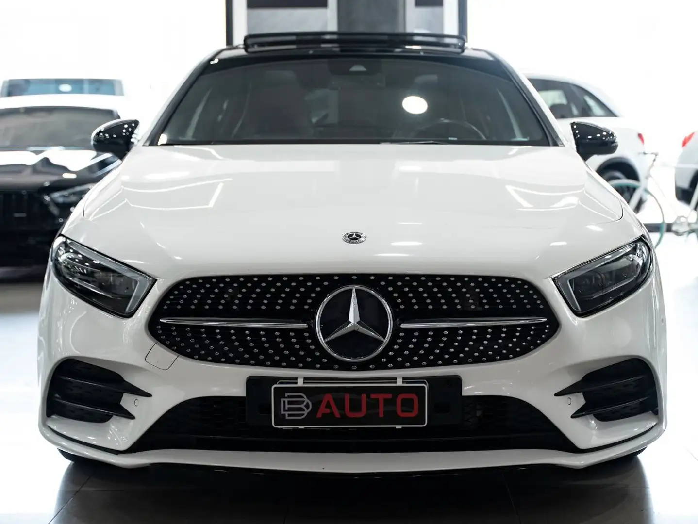 Mercedes-Benz A 180 D PREMIUM PLUS AMG TETTO PACK LUCI MULTIBEAM FULL Wit - 2