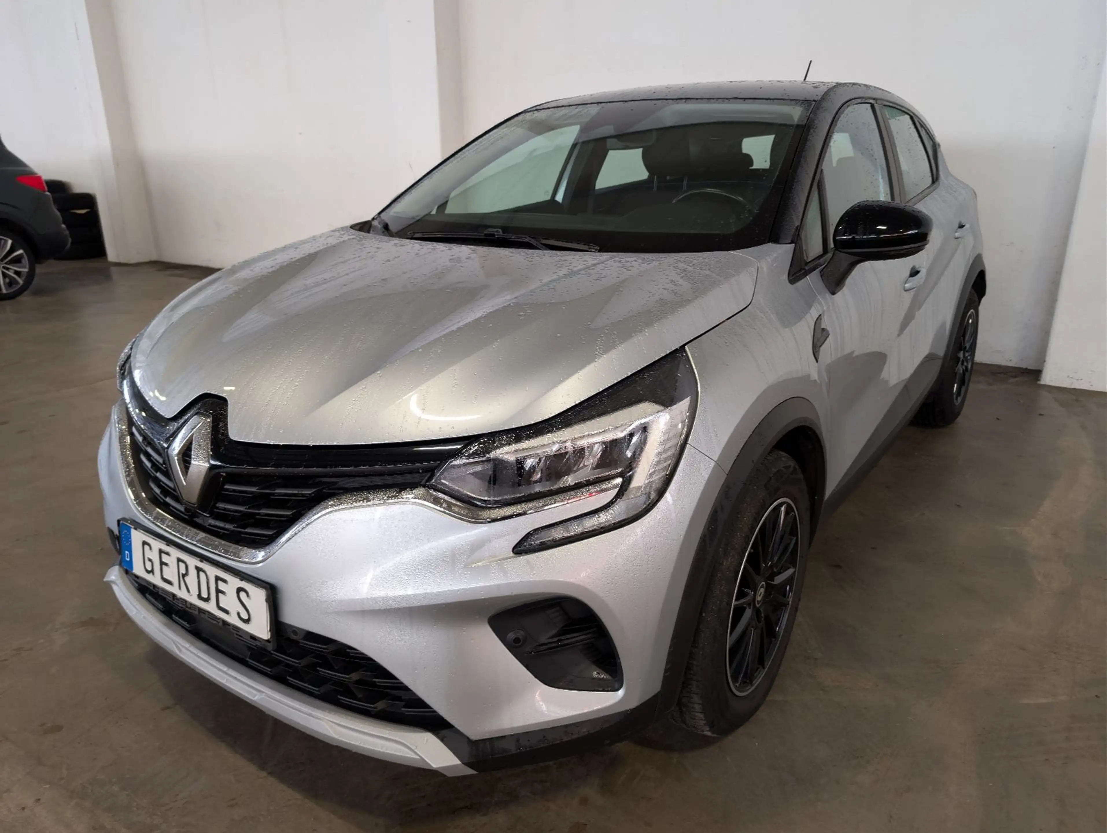 Renault Captur II 1.3 TCe 140 Business Edition — photo 8