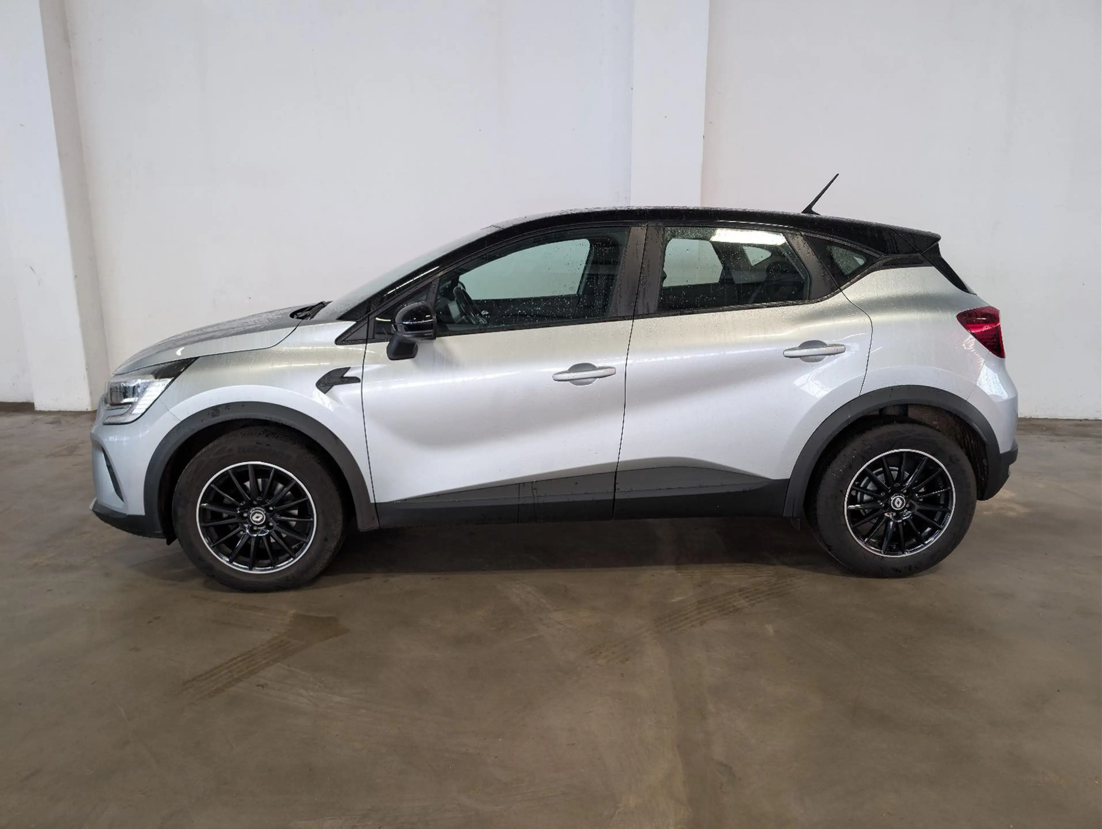 Renault Captur II 1.3 TCe 140 Business Edition — photo 3