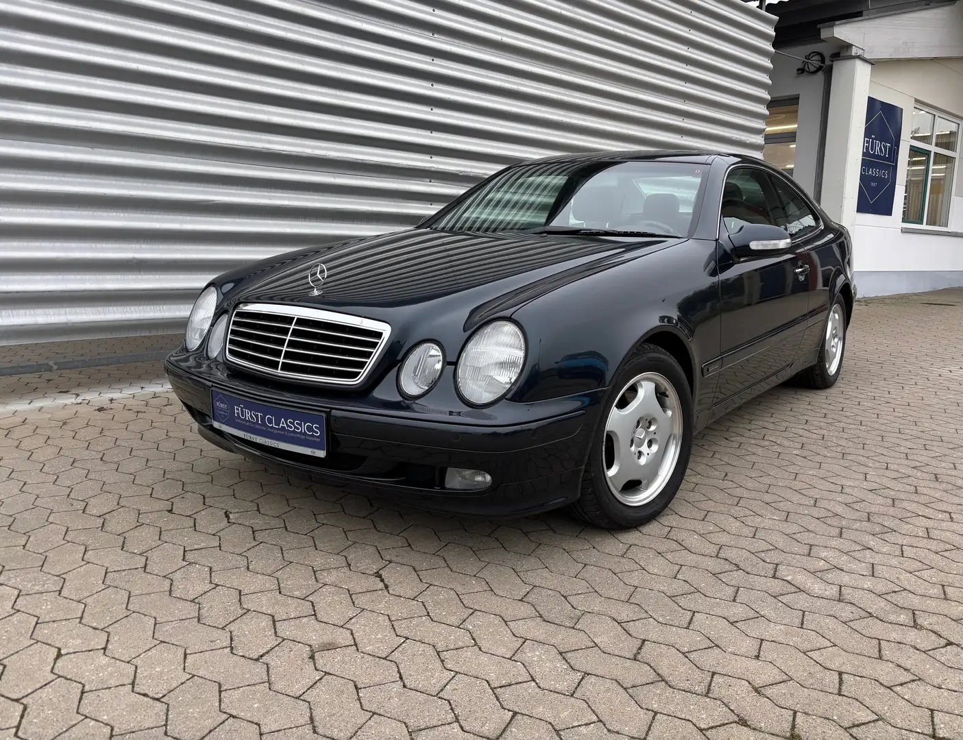 Mercedes-Benz CLK 320 CLK-Klasse Coupe Elegance Leder Klima 2.Hand TOP Schwarz - 2
