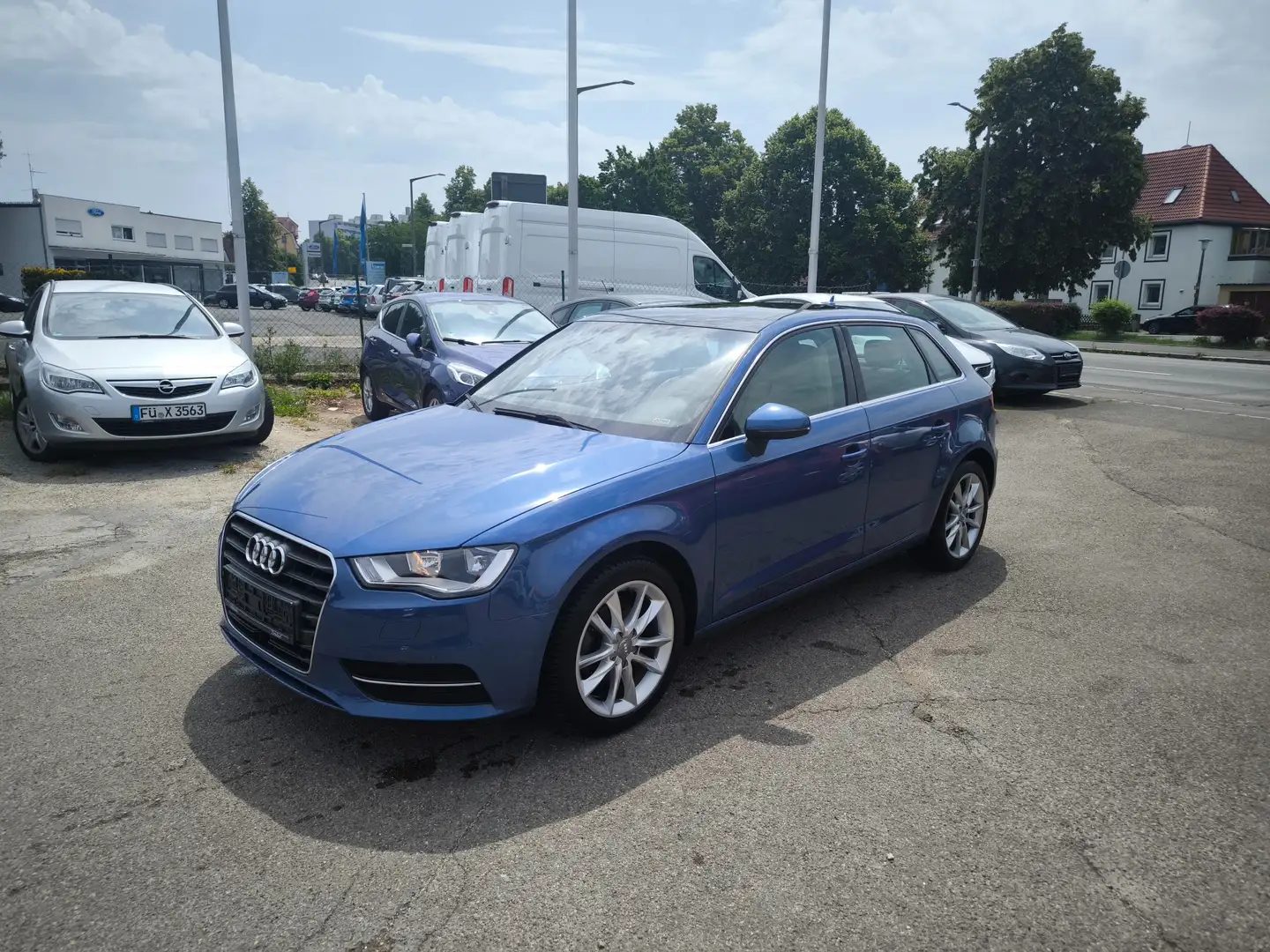 Audi A3 ambiente Blau - 1