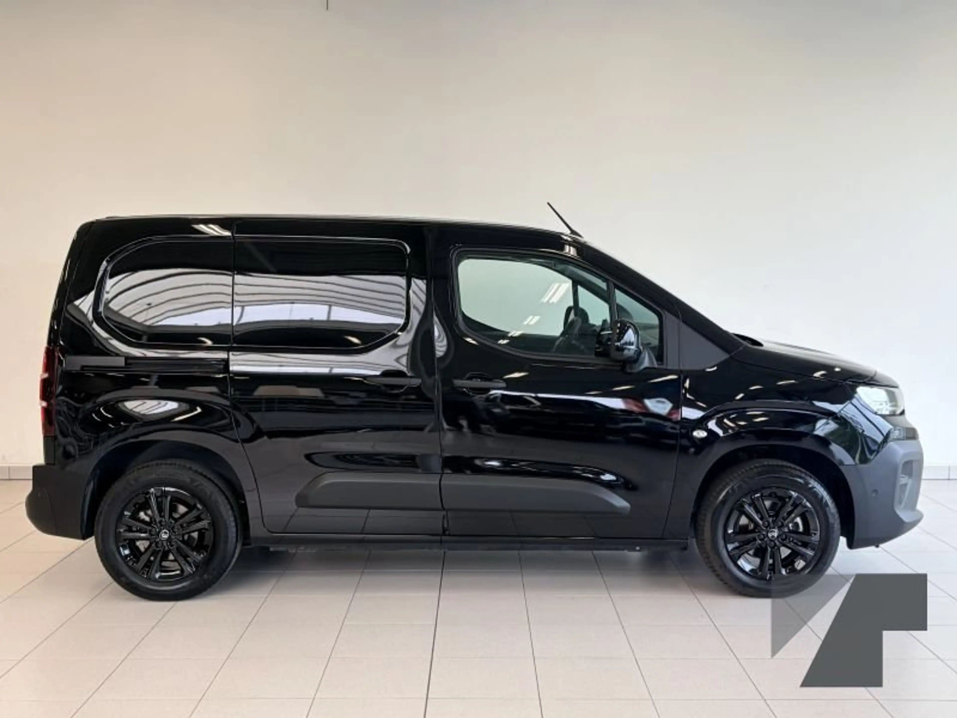 Citroen Berlingo BERLINGO H — photo 6